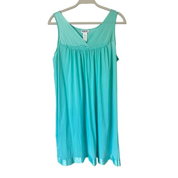 Vanity Fair Aqua Blue Nylon Nightgown Size M | Vintage Style Sleeveless Lingerie - Picture 1 of 3